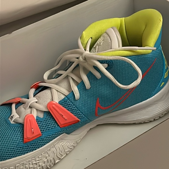 kyrie 7 by you custom basketball shoe